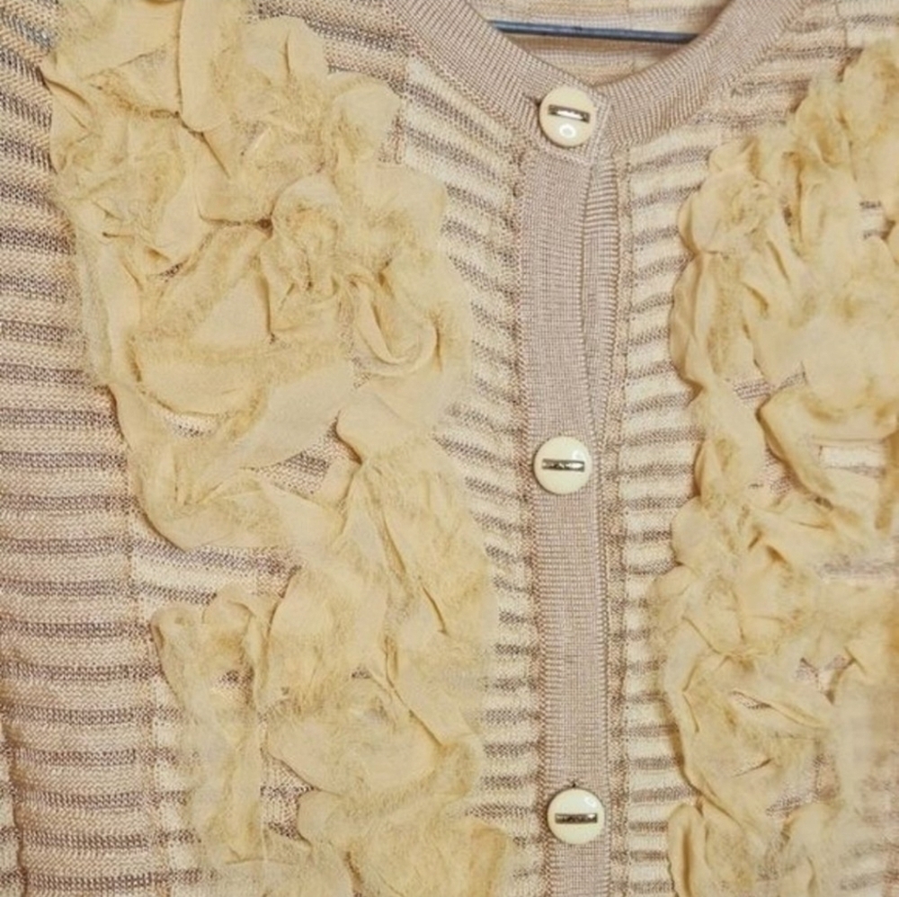 ST. JOHN Ruffle Wool Blend Cardigan - Picture 3 of 11